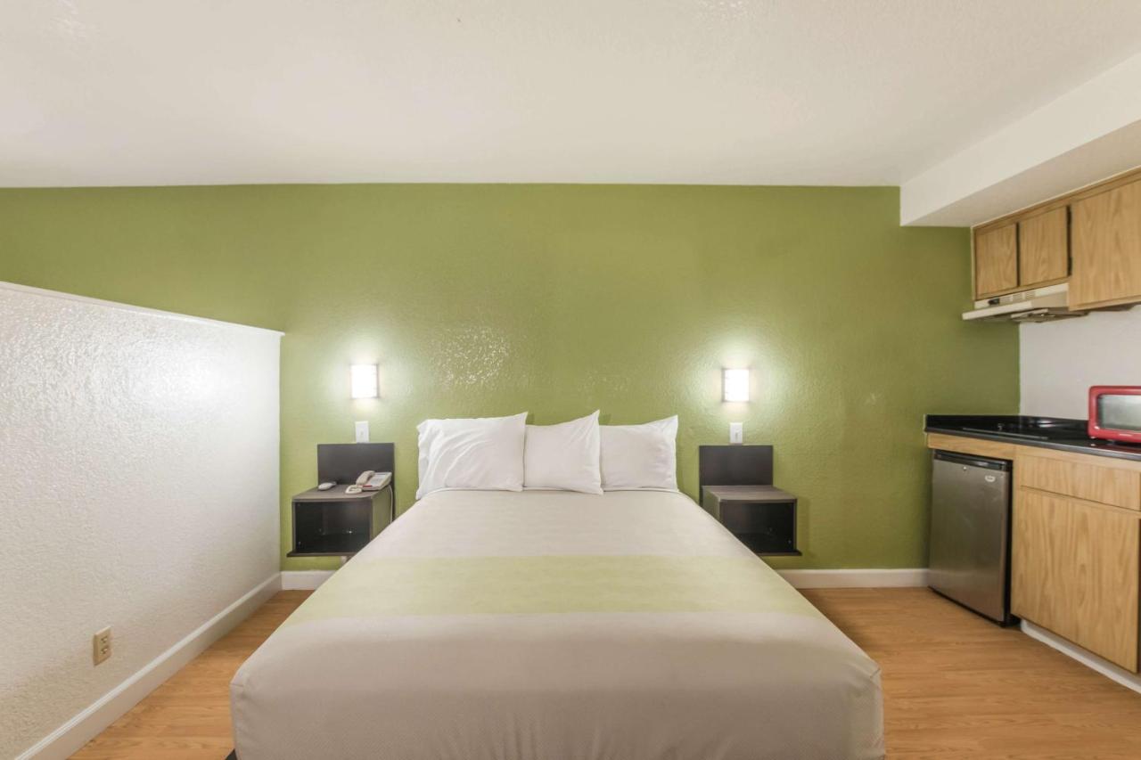 Motel 6 Hemet Kültér fotó