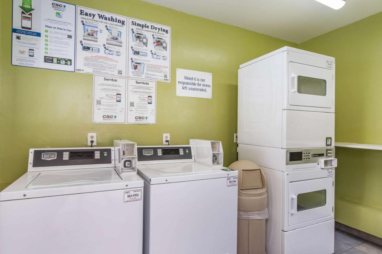Motel 6 Hemet Kültér fotó