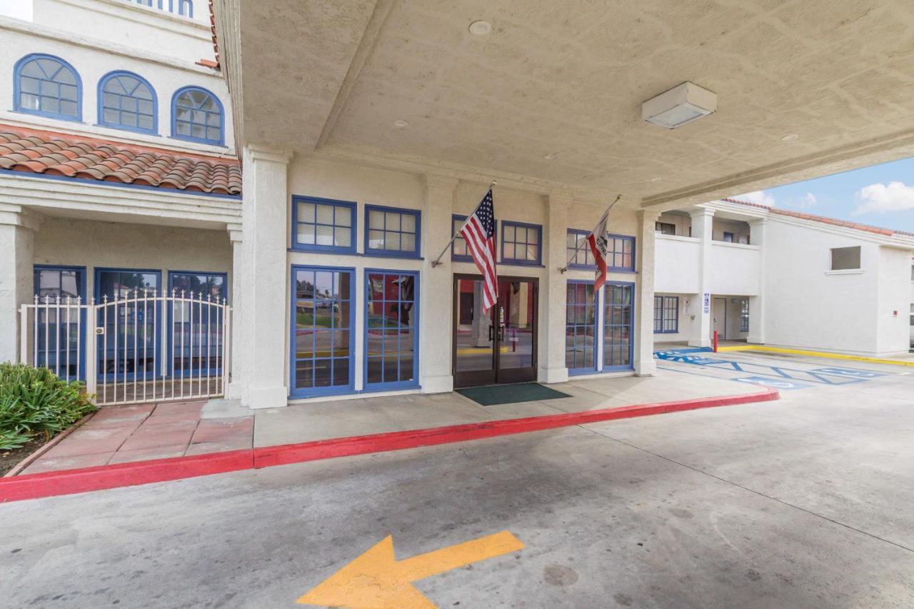 Motel 6 Hemet Kültér fotó